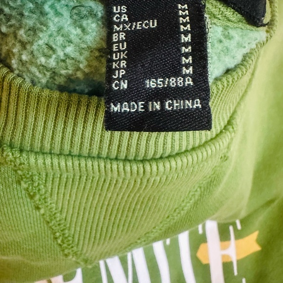 Yosemite National Park Pullover - Picture 10 of 10